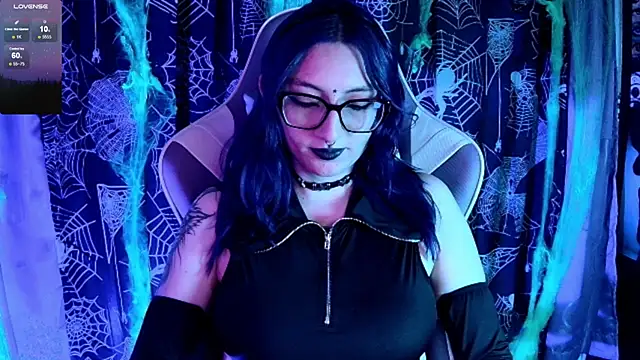 Snapshot of Kimlennox_ chatting on October 28, 2025, 1:47 pm Kimlennox online show from October 28, 2025, 1:47 pm