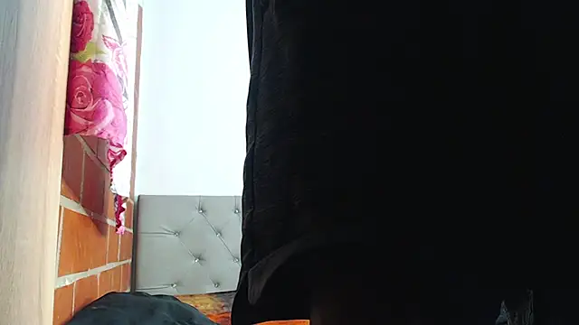 Snapshot of Alejandro_bigdick_x chatting on February 6, 2025, 10:37 am Alejandro bigdick x online show from February 6, 2025, 10:37 am