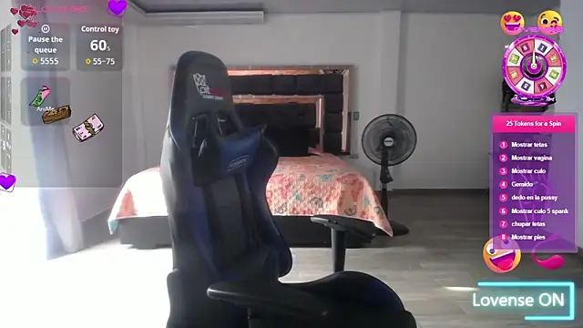 Snapshot of Francheskasmile chatting on September 26, 2025, 8:24 pm Francheskasmile online show from September 26, 2025, 8:24 pm