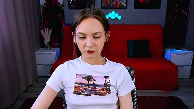 JesssWalker online show from March 19, 2025, 9:28 am