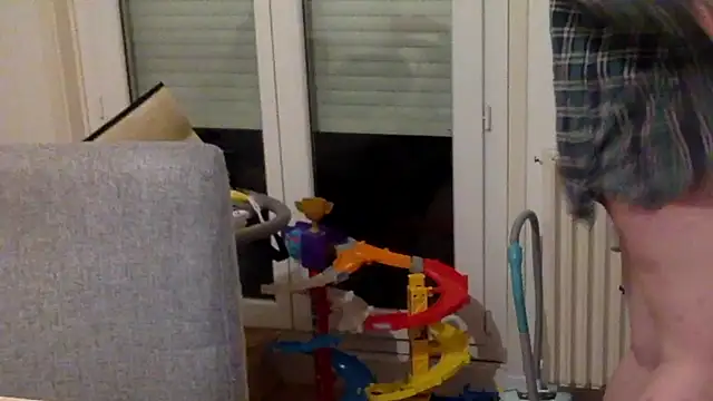 Lacoquinedu636 online show from January 10, 2025, 9:10 pm