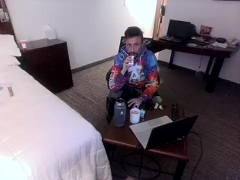 Snapshot of AQuickPhyx chatting on January 10, 2025, 10:04 pm AQuickPhyx online show from January 10, 2025, 10:04 pm