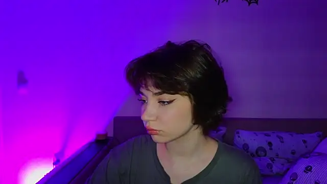 CassJonn online show from November 28, 2025, 7:27 pm