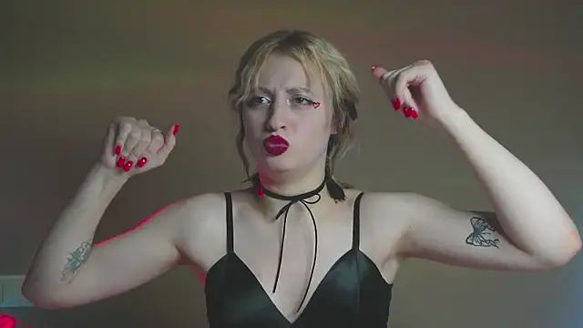 Snapshot of milasmiu chatting on February 14, 2025, 10:04 pm milasmiu online show from February 14, 2025, 10:04 pm