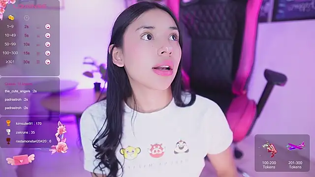 Snapshot of Hade_collinss chatting on March 14, 2025, 10:16 pm Hade collinss online show from March 14, 2025, 10:16 pm