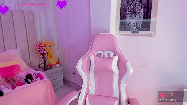 tamy xoo online show from March 18, 2025, 9:43 pm