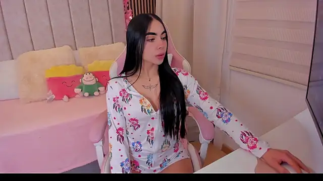 tamy xoo online show from August 7, 2026, 4:53 pm