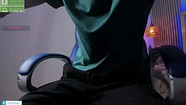 Snapshot of HarolddXL chatting on October 15, 2025, 2:28 pm HarolddXL online show from October 15, 2025, 2:28 pm