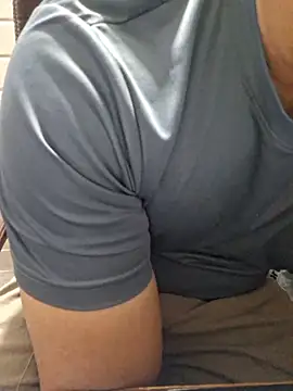 xxxsmartboyxxx online show from April 6, 2026, 6:31 pm