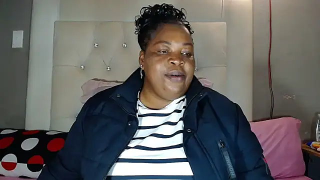 omalicha98 online show from May 5, 2026, 6:10 am