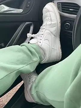 Snapshot of DutchPublic chatting on March 22, 2025, 1:19 pm DutchPublic online show from March 22, 2025, 1:19 pm