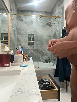 carlospingalinda online show from November 17, 2025, 1:55 am