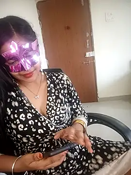 Snapshot of Babbyy_doll chatting on February 26, 2025, 3:53 am Babbyy doll online show from February 26, 2025, 3:53 am