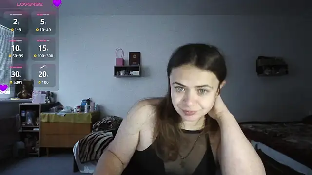 Snapshot of Your___Hope chatting on November 7, 2025, 6:35 am Your Hope online show from November 7, 2025, 6:35 am