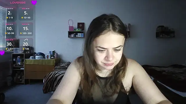 Snapshot of Your___Hope chatting on November 11, 2025, 6:57 am Your Hope online show from November 11, 2025, 6:57 am