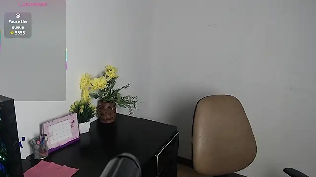 esmeralda-bk online show from January 14, 2026, 8:58 pm