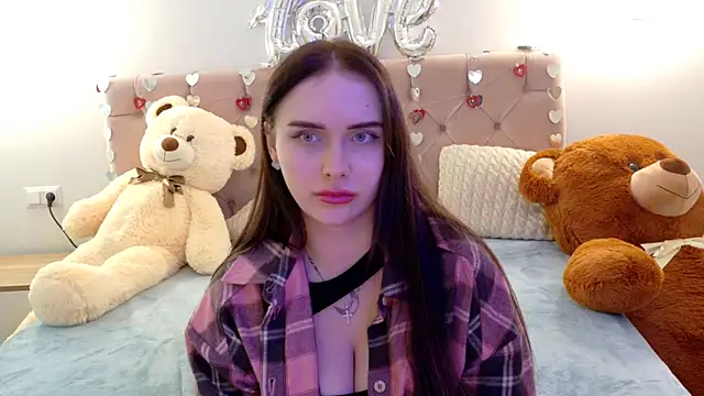 Snapshot of Lilliana_Moon chatting on February 28, 2026, 9:43 am Lilliana Moon online show from February 28, 2026, 9:43 am