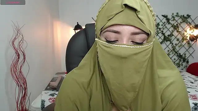 Snapshot of zahra_Jalid chatting on September 10, 2025, 10:21 pm zahra Jalid online show from September 10, 2025, 10:21 pm