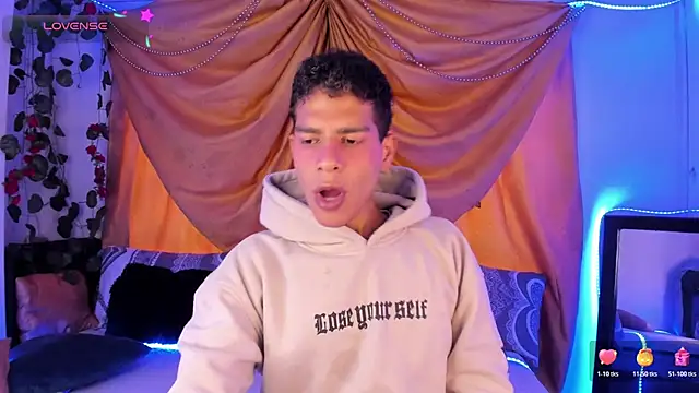 Ethan Boyy online show from November 11, 2025, 9:48 pm