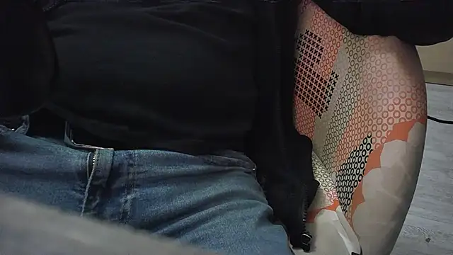 Snapshot of zoltard_1911 chatting on February 27, 2025, 11:37 pm zoltard 1911 online show from February 27, 2025, 11:37 pm