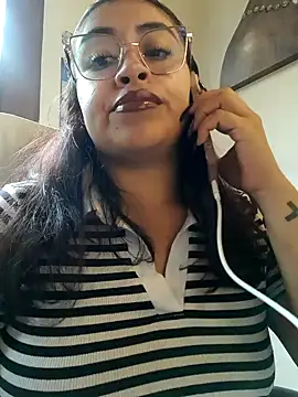 Snapshot of AnonymousGirl chatting on March 10, 2026, 2:44 pm AnonymousGirl online show from March 10, 2026, 2:44 pm