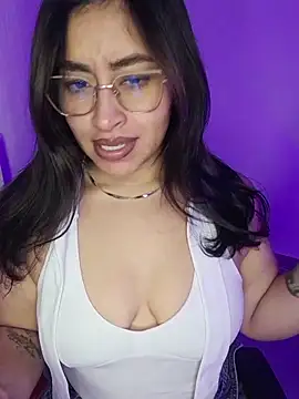 AnonymousGirl online show from July 10, 2026, 4:42 pm