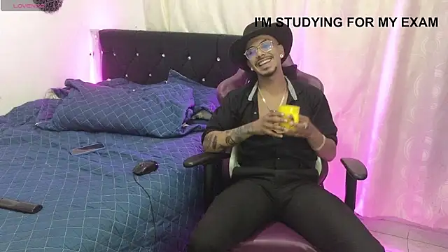 Snapshot of eros-0001 chatting on February 5, 2025, 3:02 am eros-0001 online show from February 5, 2025, 3:02 am