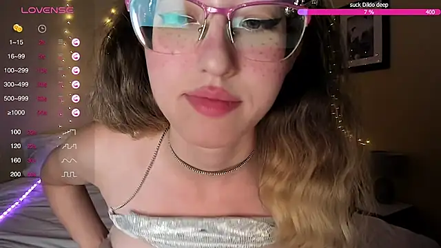 Snapshot of Sakura_Mmio chatting on February 7, 2025, 4:14 pm Sakura Mmio online show from February 7, 2025, 4:14 pm