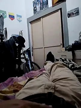 alejo5288 online show from September 18, 2025, 3:30 am