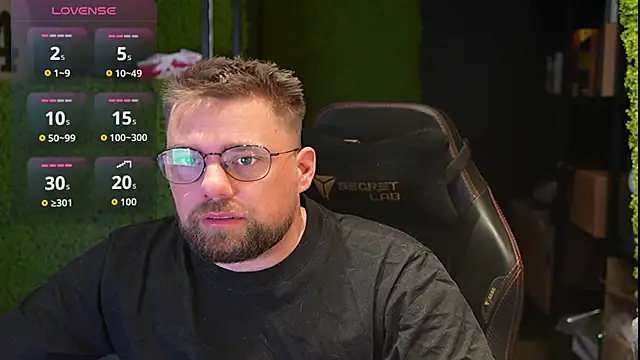 Snapshot of justinitt chatting on September 24, 2025, 2:15 am justinitt online show from September 24, 2025, 2:15 am