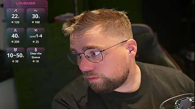 Snapshot of justinitt chatting on September 25, 2025, 8:40 am justinitt online show from September 25, 2025, 8:40 am