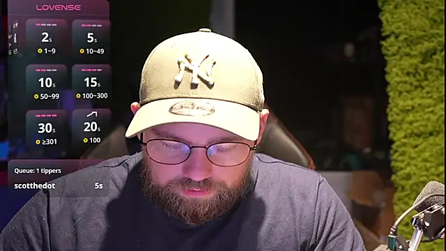 Snapshot of justinitt chatting on October 11, 2025, 8:13 am justinitt online show from October 11, 2025, 8:13 am