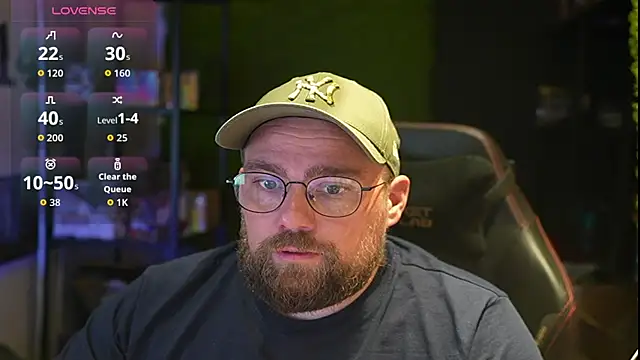 Snapshot of justinitt chatting on October 13, 2025, 4:40 pm justinitt online show from October 13, 2025, 4:40 pm