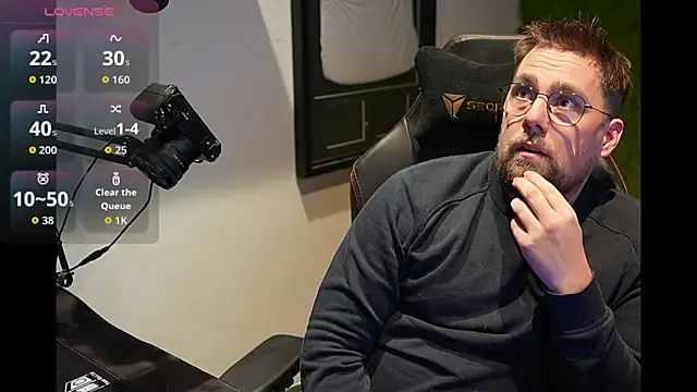 justinitt online show from December 14, 2025, 8:02 pm