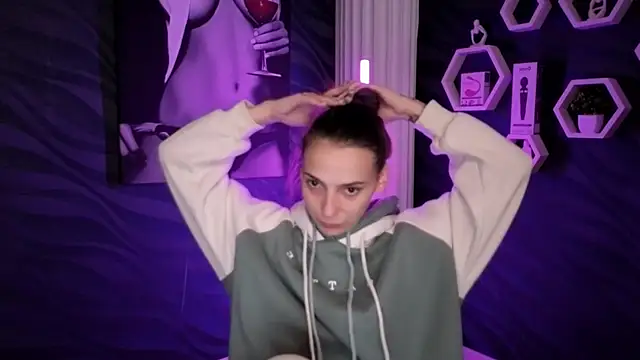 Snapshot of annabishop chatting on October 9, 2025, 12:19 am annabishop online show from October 9, 2025, 12:19 am