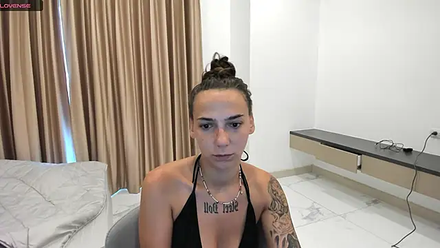 Snapshot of annabishop chatting on November 6, 2025, 12:22 am annabishop online show from November 6, 2025, 12:22 am