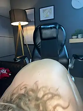 AtheneaRusell online show from March 20, 2025, 2:53 pm