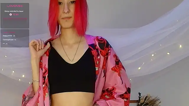 Snapshot of Kar1_na_ chatting on January 18, 2025, 11:32 am Kar1 na online show from January 18, 2025, 11:32 am