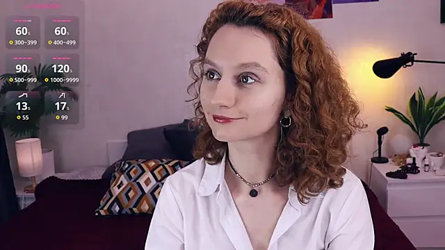 Leya Curly online show from July 30, 2026, 4:17 pm