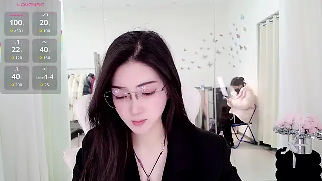 miaomiao-777 online show from February 6, 2026, 5:12 am