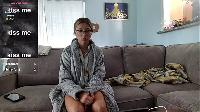 Hatgirl69 online show from October 9, 2025, 2:04 pm