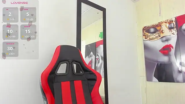 Snapshot of Miss_sparkle00 chatting on October 4, 2025, 4:32 am Miss sparkle00 online show from October 4, 2025, 4:32 am