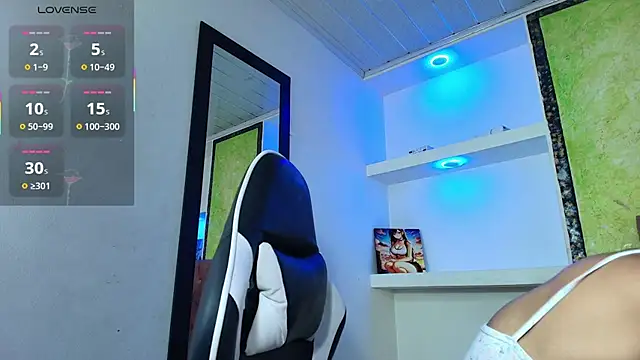 Snapshot of Miss_sparkle00 chatting on November 26, 2025, 3:51 am Miss sparkle00 online show from November 26, 2025, 3:51 am