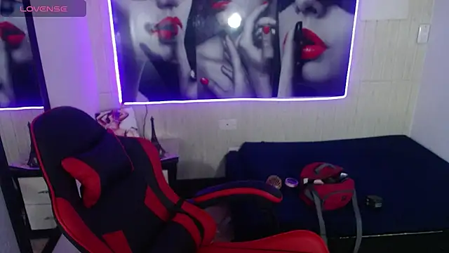 Miss sparkle00 online show from January 13, 2026, 8:14 pm