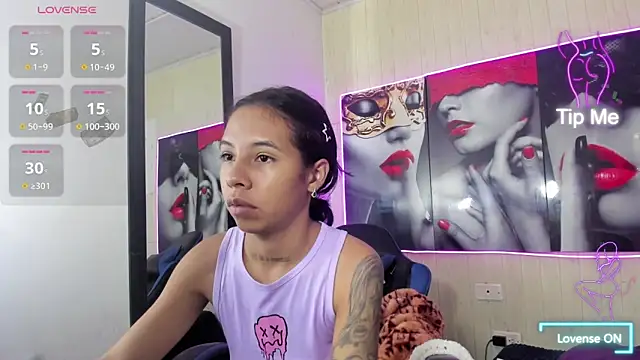 Miss sparkle00 online show from February 13, 2026, 7:54 pm