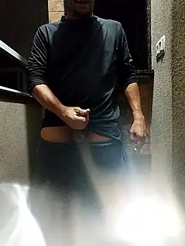 Snapshot of Santanacumxplod chatting on February 27, 2026, 2:33 am Santanacumxplod online show from February 27, 2026, 2:33 am