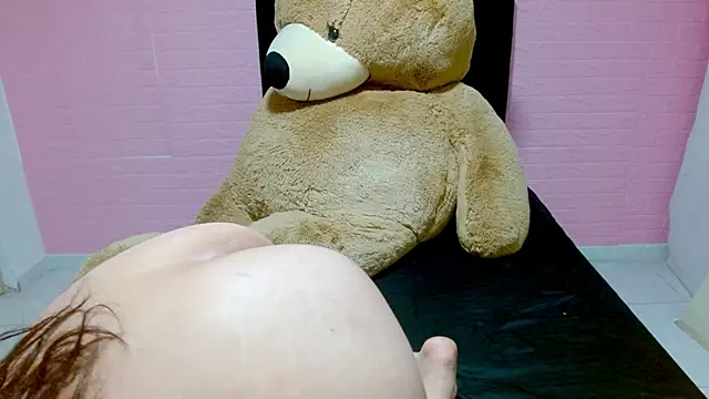 Snapshot of DULCE1609 chatting on February 5, 2025, 1:37 am DULCE1609 online show from February 5, 2025, 1:37 am