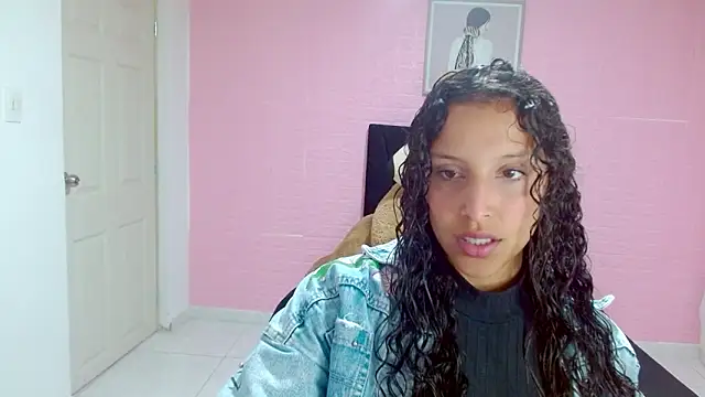 Snapshot of DULCE1609 chatting on March 14, 2025, 7:55 pm DULCE1609 online show from March 14, 2025, 7:55 pm