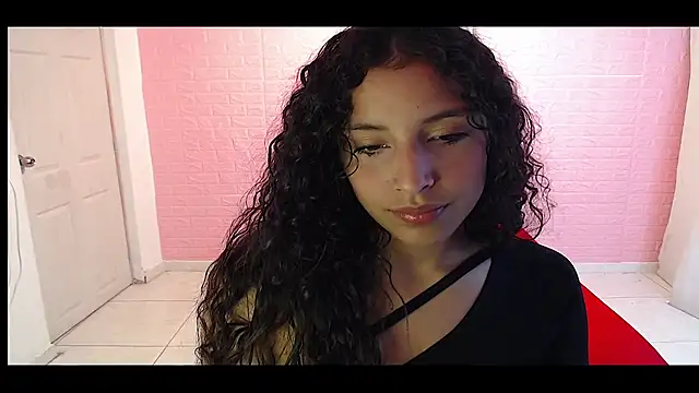 Snapshot of DULCE1609 chatting on October 3, 2025, 9:23 pm DULCE1609 online show from October 3, 2025, 9:23 pm