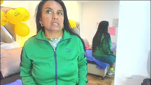 raquell moore online show from December 20, 2025, 4:25 pm